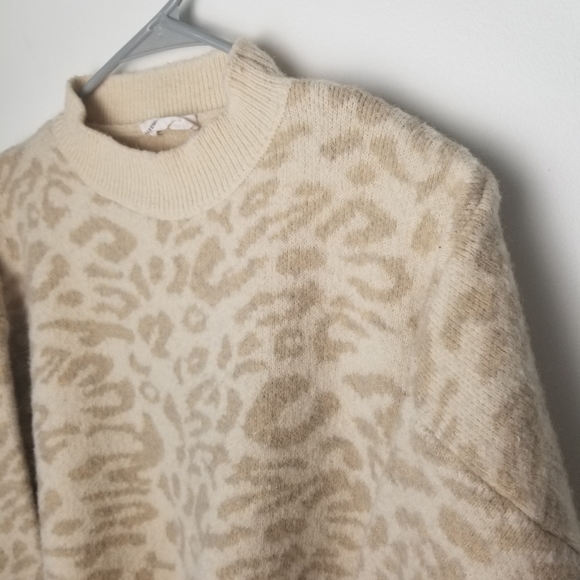 Goodnight Macaroon crewneck leopard print sweater - Picture 3 of 13